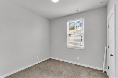 Don't miss this fantastic opportunity to own this stunning home - photo 21