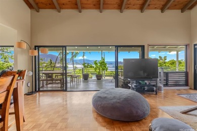 NEW LISTING!! This truly exceptional waterfront estate on - photo 21