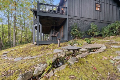 Welcome to this stunning mountain retreat with expansive views - photo 33