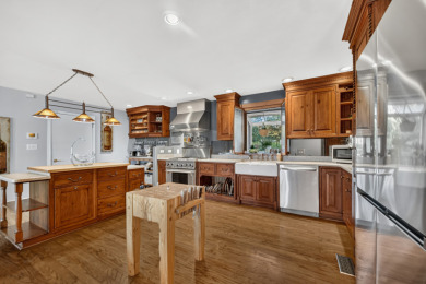 Panoramic views of Pretty Lake! - photo 22