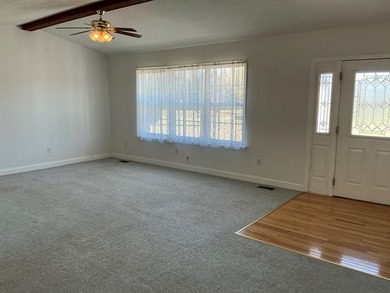 Spacious brick home with oversized garage and workshop. Home has - photo 4