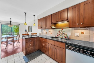 Golf Course View! Beautifully updated three-level Kensington - photo 20