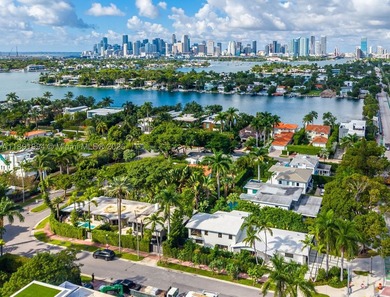 Exquisite home on a coveted corner lot on Rivo Alto in the - photo 30