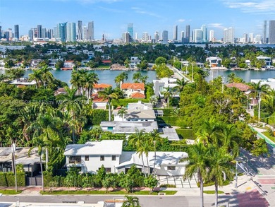Exquisite home on a coveted corner lot on Rivo Alto in the - photo 31