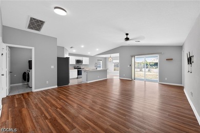 BUY THIS HOME WITH NO INCOME VERIFICATION!! Short Sale - photo 3