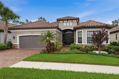 Perfectly positioned on a breathtaking conservation homesite - photo 3