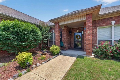 Welcome to your dream retreat! Nestled on a prime corner lot - photo 3