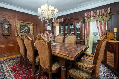 Stunning 3 Bedroom, 3 Bathroom Tudor nestled in the heart of - photo 4