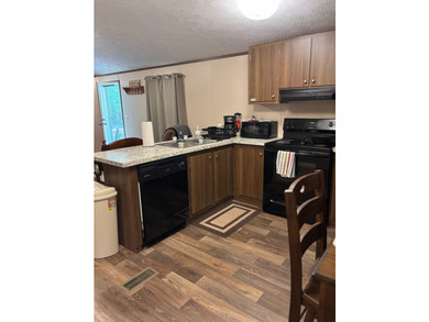Enjoy easy lake living in this well-kept 2020 single wide mobile - photo 21