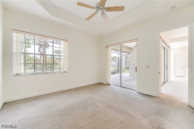 This 2-bedroom plus den, 2-bath lakefront house has been freshly - photo 10