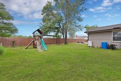Welcome to 1700 Stagecoach Drive in the heart of Pantego! This - photo 39