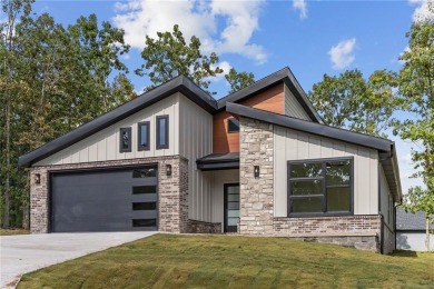 Lake Home For Sale in Bella Vista, Arkansas