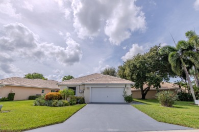Lake Home For Sale in Boynton Beach, Florida