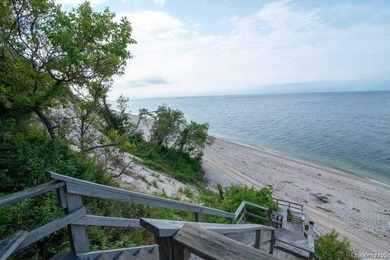 Tucked away in the sought after Soundview Meadows Development - photo 3