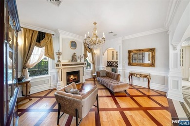 Rare opportunity to own a distinguished residence on an - photo 6