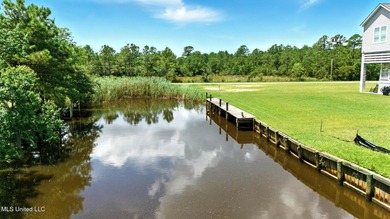 WATERFRONT LOT ON THE SOUTH SIDE OF DIAMONDHEAD. EASY ACCESS TO - photo 4