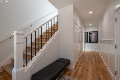 Luxury that inspires in the coveted Roads End neighborhood - photo 6