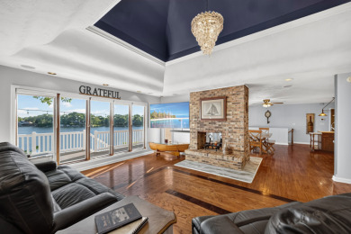 Panoramic views of Pretty Lake! - photo 19