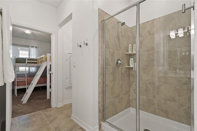 *BACK ON THE MARKET DUE TO BUYER FINANCING FALLING THROUGH* - photo 29