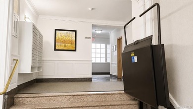 Welcome to this bright and spacious 1-bedroom, 1-bath - photo 6