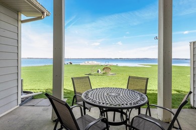 Set on the shores of Lake Puckaway, this exceptional condo - photo 2