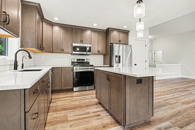Beautiful new construction 3 bedroom, 2 full bath home with all - photo 3