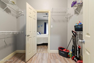 Perfectly situated close to everything, this delightful - photo 15