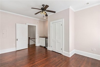 520 Ellis Street offers timeless historic character that has - photo 18