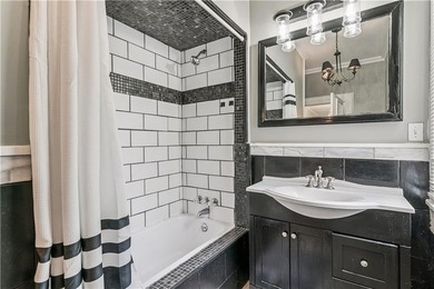 520 Ellis Street offers timeless historic character that has - photo 26