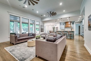 Come home to luxury and tranquility just across the river in the - photo 7
