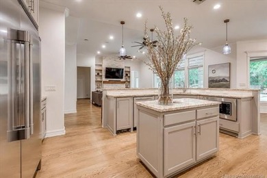 Come home to luxury and tranquility just across the river in the - photo 9