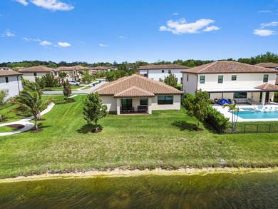 Welcome to this 4 bedroom, 2 bathroom with a private den/office - photo 3