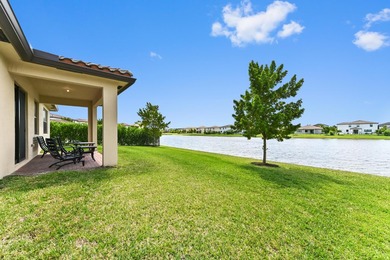 Welcome to this 4 bedroom, 2 bathroom with a private den/office - photo 4