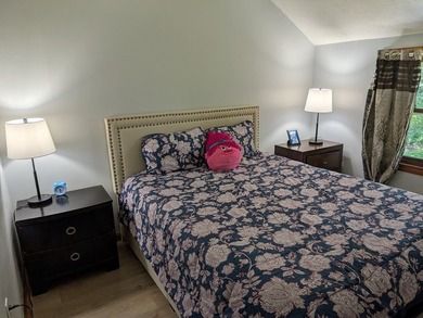 Welcome home to desirable Williamsburg I. This Cape style unit - photo 19