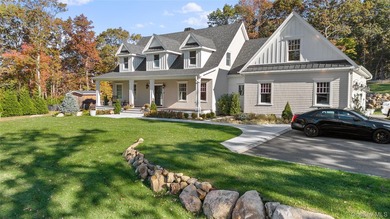 Welcome to this beautifully updated Modern Expanded Cape - photo 1