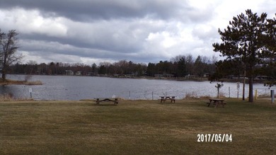 Lake Camelot Deeded Lake Access Lot. Located in Wooded tall - photo 4