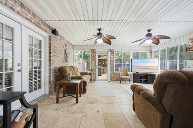 Enjoy your own private, heated in-ground swimming pool in this - photo 22