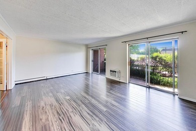 This beautifully updated 1-bedroom, 1-bath condo in - photo 3