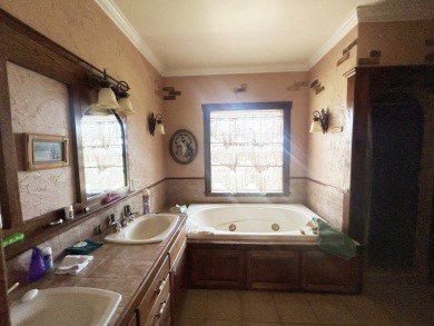 Stunning Country Estate on Cherokee Village North Course - photo 16