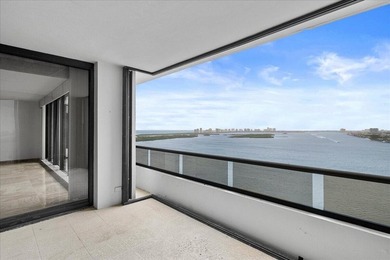 INTRODUCING 1955 - LAKE POINT TOWER.... RARELY OFFERED 55 STACK - photo 34