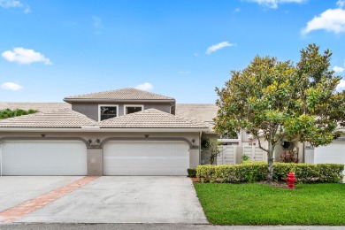 Lake Townhome/Townhouse For Sale in Delray Beach, Florida