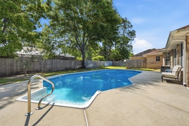 Enjoy your own private, heated in-ground swimming pool in this - photo 50