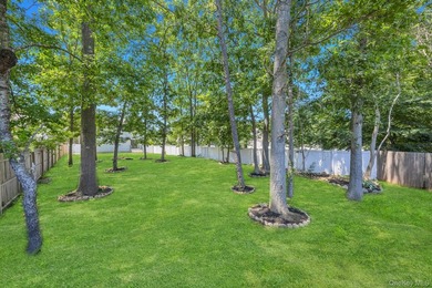 This beautiful Laurelton Cape Cod Style is 6 years young - photo 4