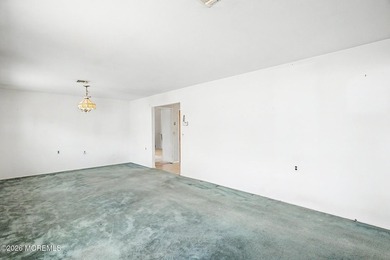 This Sarasota model presents a great opportunity to make a home - photo 9