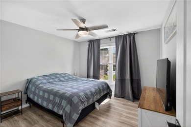 MOTIVATED SELLER!! Welcome to this beautifully crafted custom - photo 18