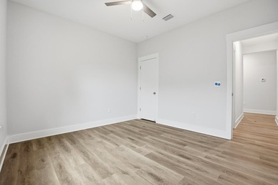 $10,000 Anyway Money! 2-10 Builder Warranty! 1 Year Termite - photo 27
