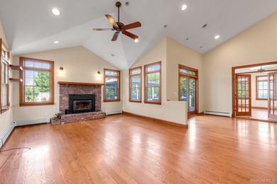 An Amazing 5 Bed, 3 Bath Farm Ranch With Open Floor Plan In The - photo 4