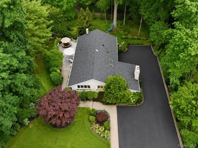 This classic brick ranch is picture perfect, with thoughtful and - photo 2