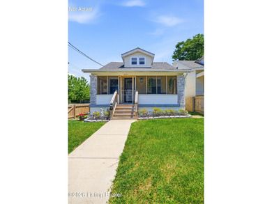 Beautifully maintained and thoughtfully updated, this 1925 - photo 2