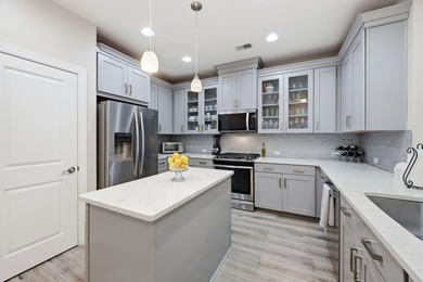 Nestled on a picturesque cul-de-sac, this exceptional, freshly - photo 7